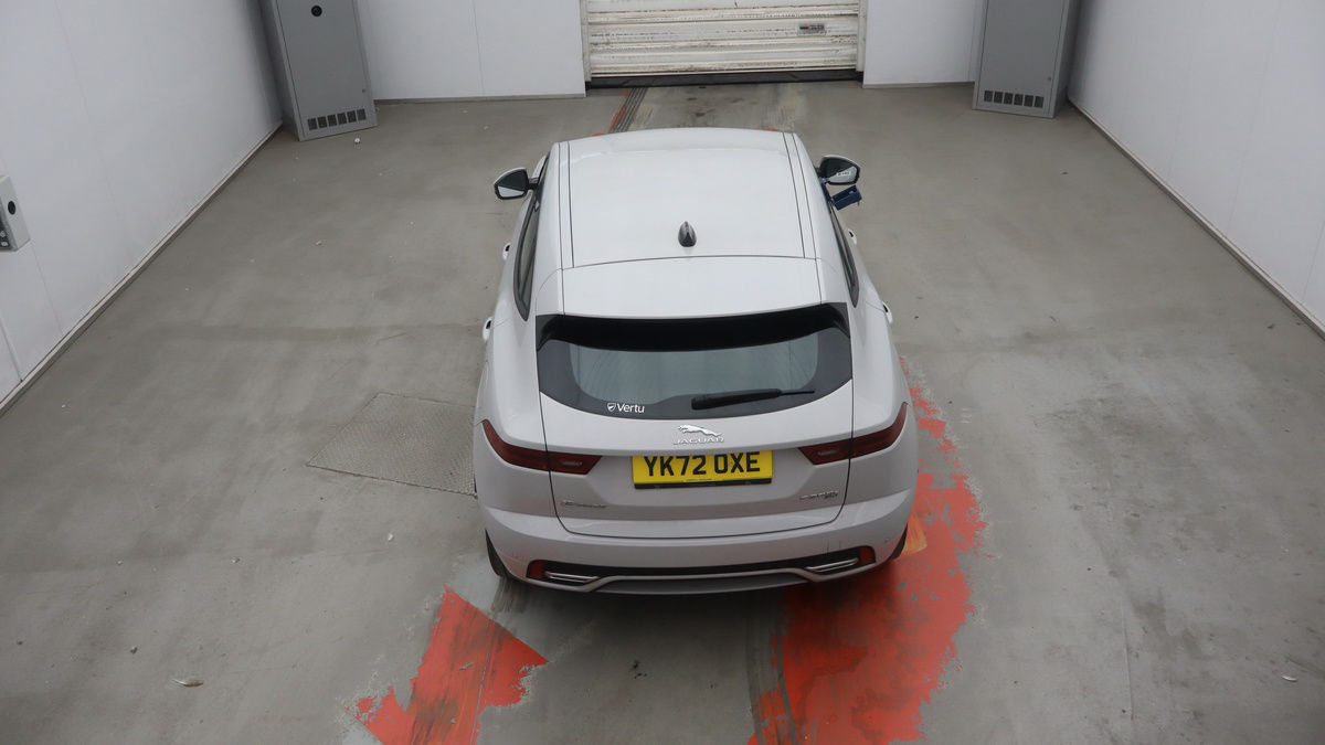 Jaguar E-PACE Image 8