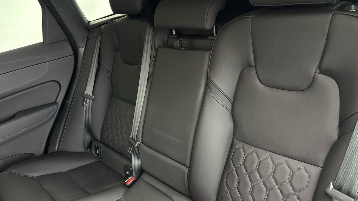 Volvo XC60 Image 8