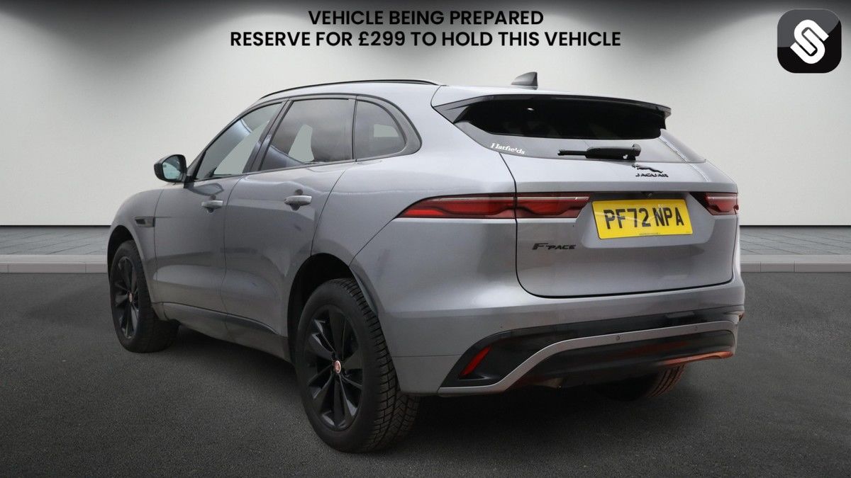 Jaguar F-PACE Image 3