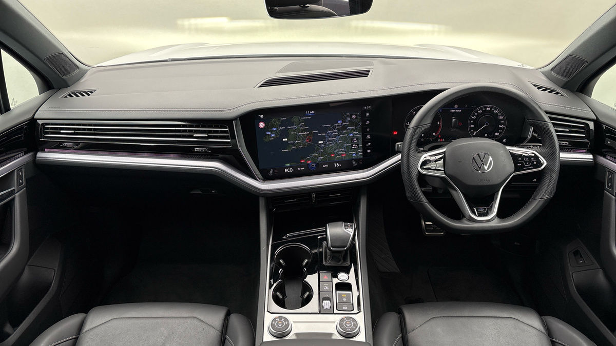 Volkswagen Touareg Image 12