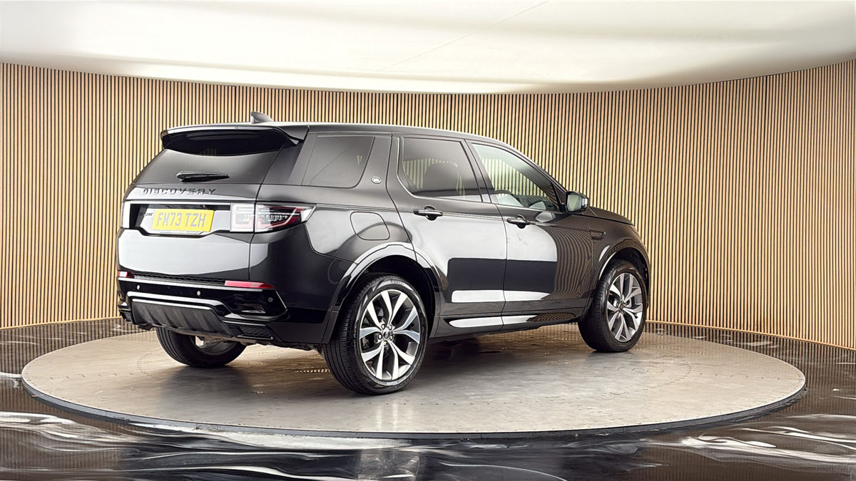 Land Rover Discovery Sport Image 21