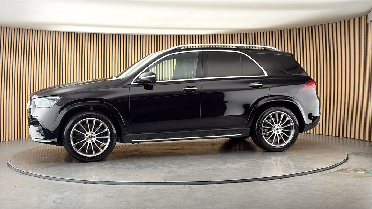 More views of Mercedes-Benz GLE