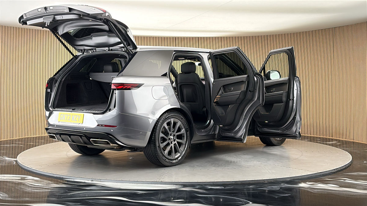 More views of Land Rover Range Rover Sport