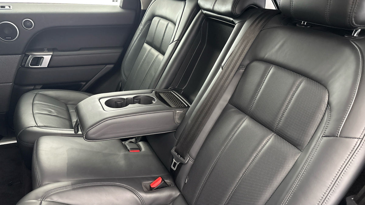 Land Rover Range Rover Sport Image 9