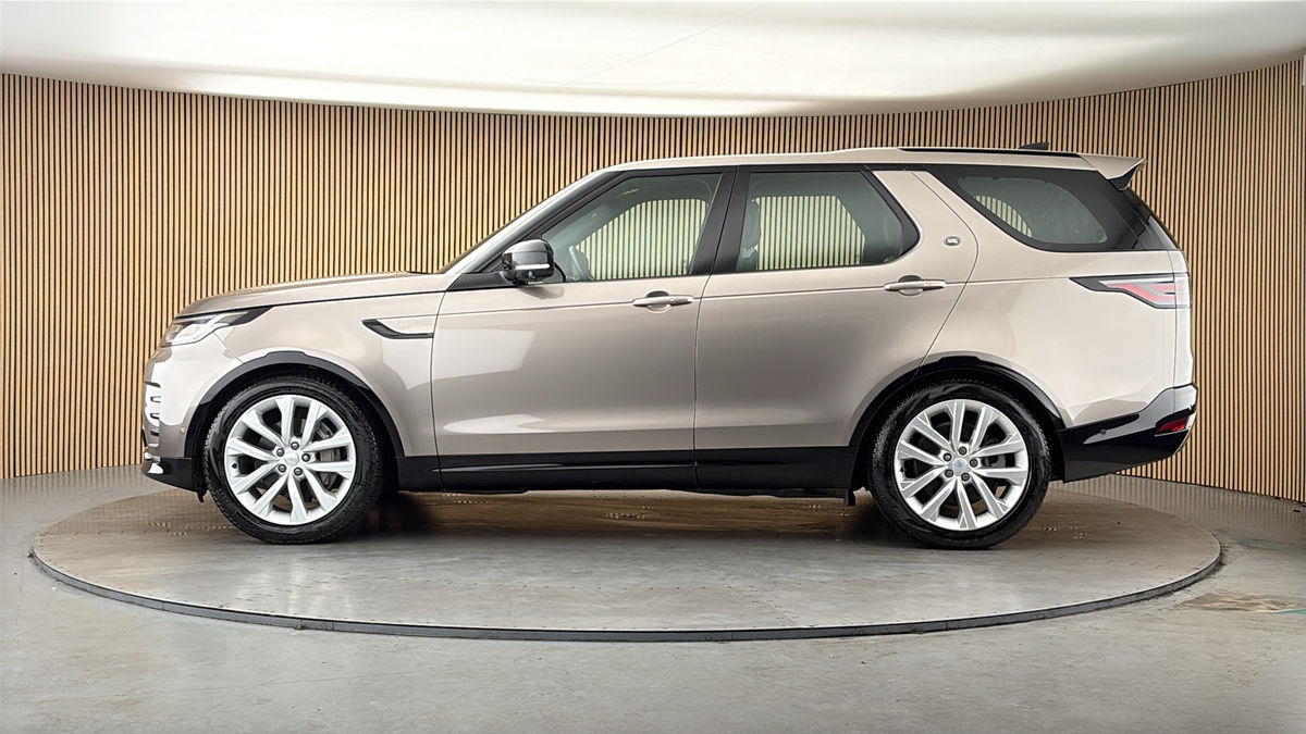 Land Rover Discovery Image 15