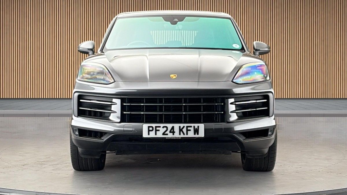 Porsche Cayenne Image 3