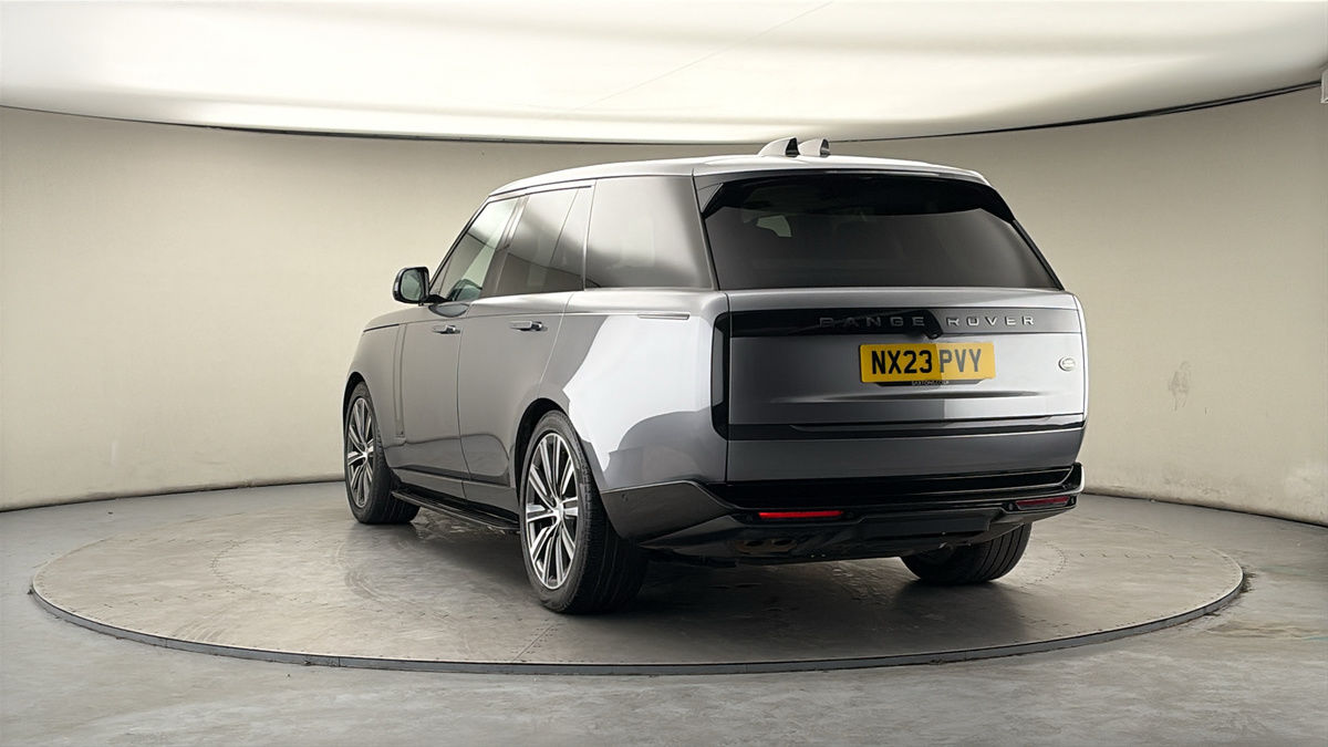 More views of Land Rover Range Rover