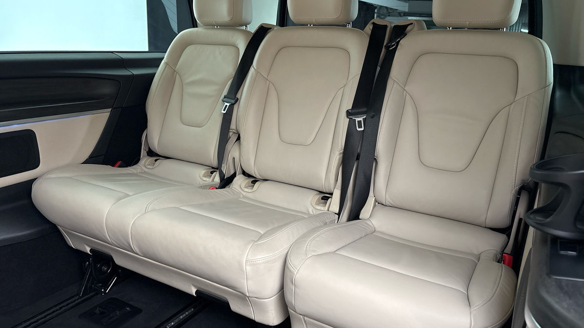 Mercedes-Benz V Class Image 8
