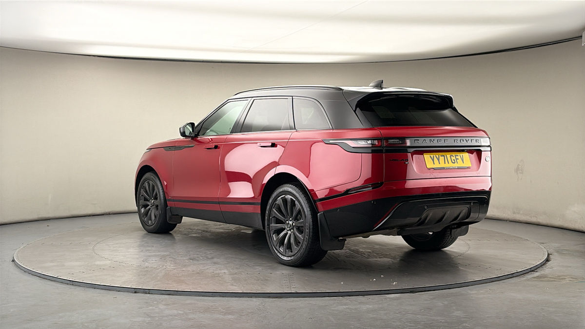 Land Rover Range Rover Velar Image 2