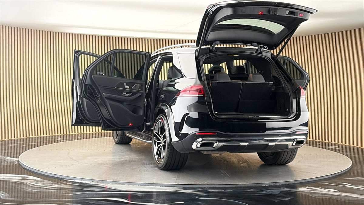 More views of Mercedes-Benz GLE