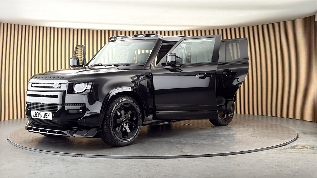 More views of Land Rover Defender 110