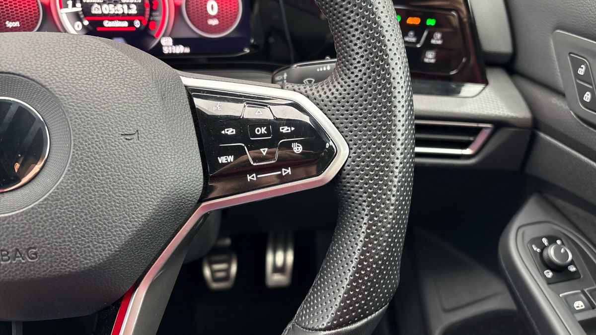 Volkswagen Golf Image 14