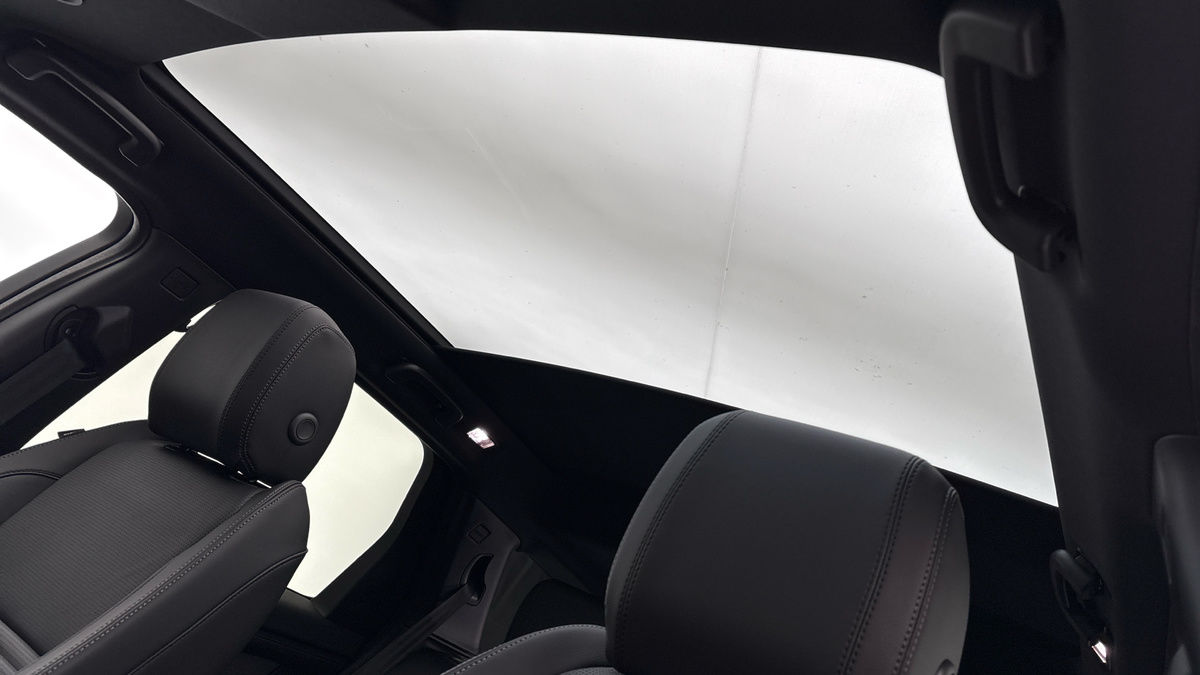 Land Rover Discovery Sport Image 6