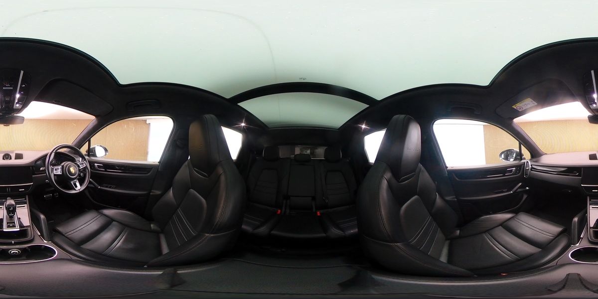 More views of Porsche Cayenne
