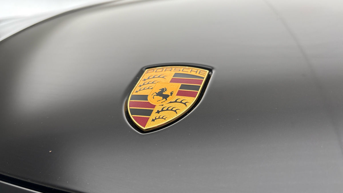 Porsche Cayenne Image 24