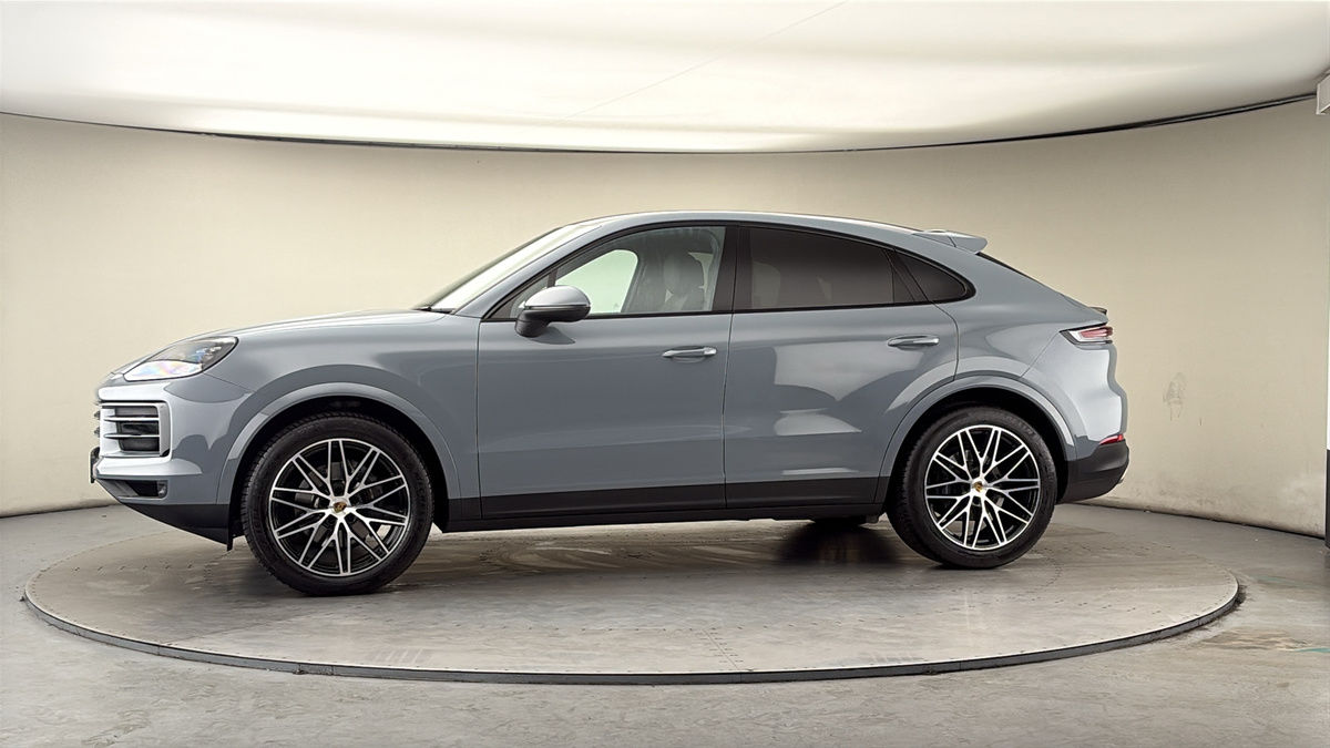 More views of Porsche Cayenne