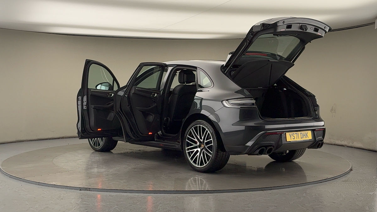 More views of Porsche Macan