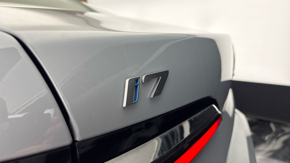 BMW i7 Image 43