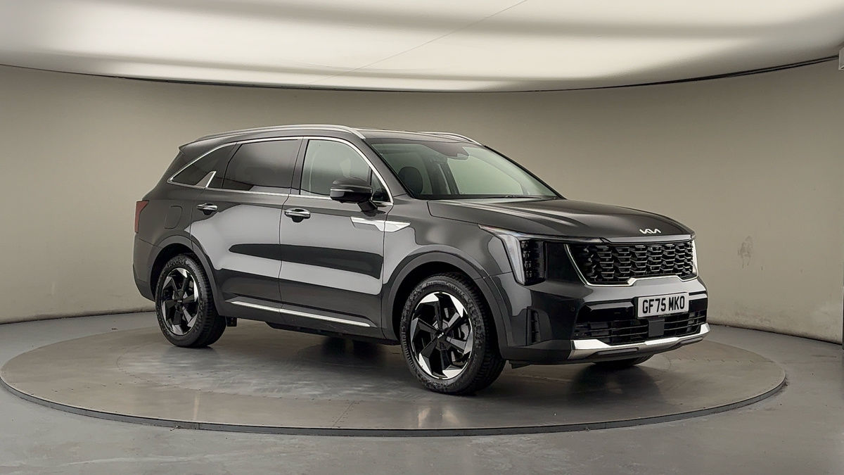 More views of Kia Sorento