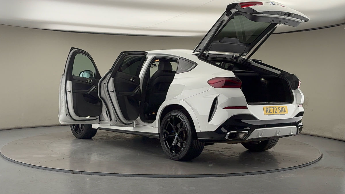 More views of BMW X6