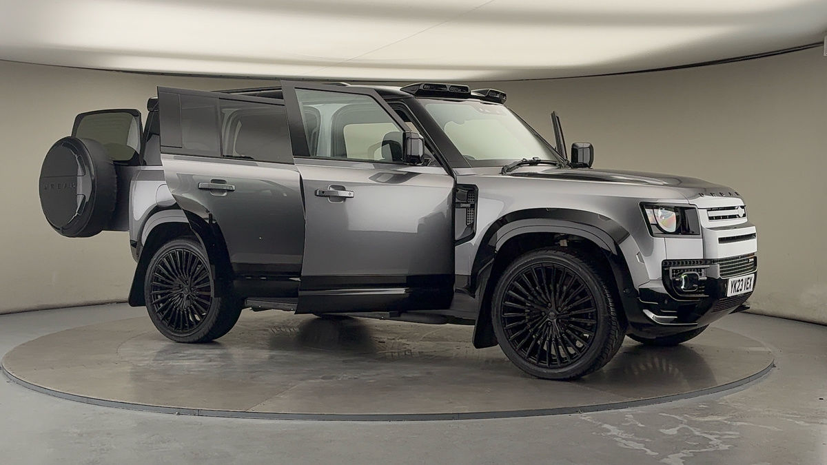 More views of Land Rover Defender 110