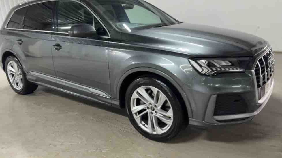 More views of Audi Q7