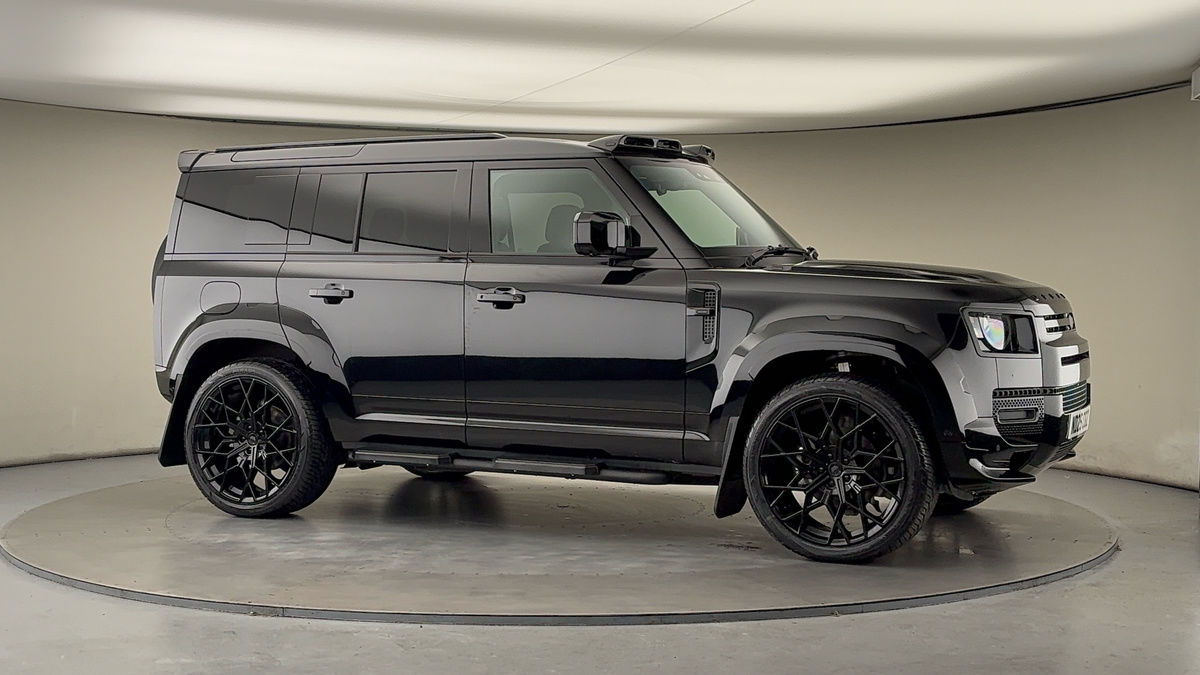 More views of Land Rover Defender 110