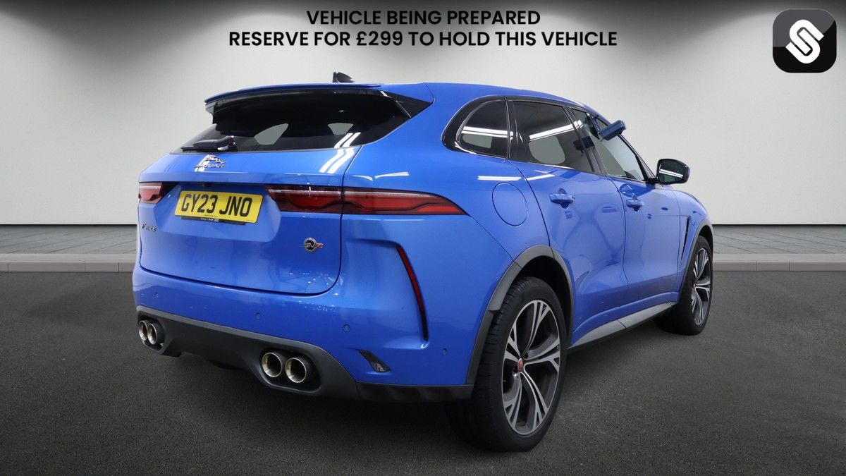 Jaguar F-PACE Image 4