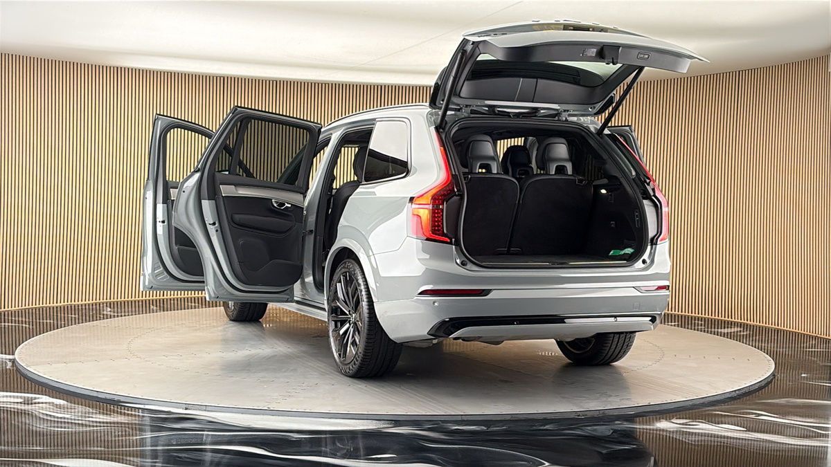 More views of Volvo XC90