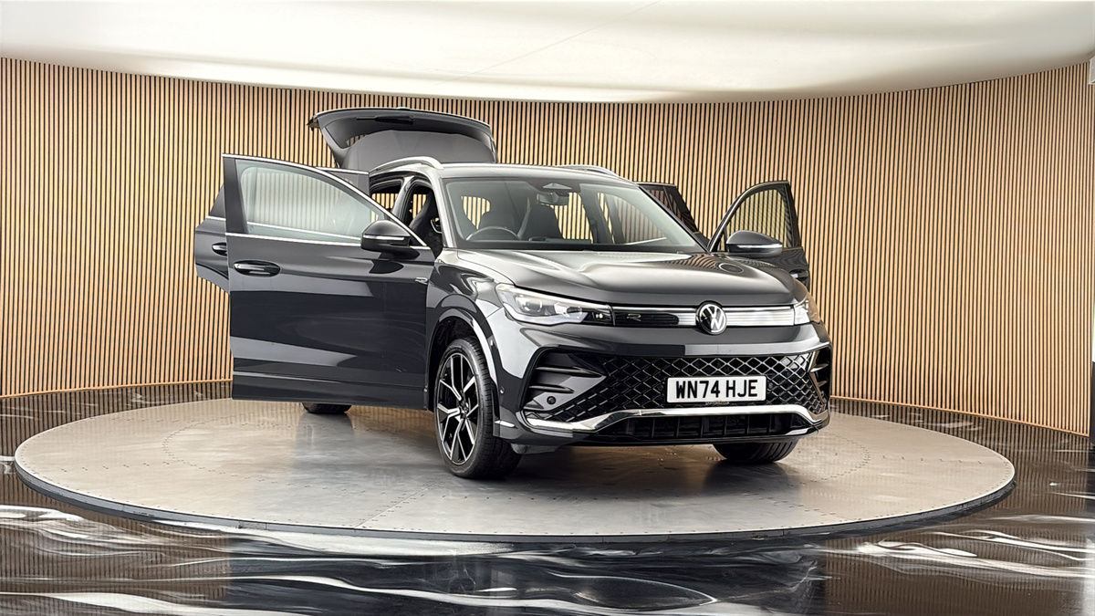 More views of Volkswagen Tiguan