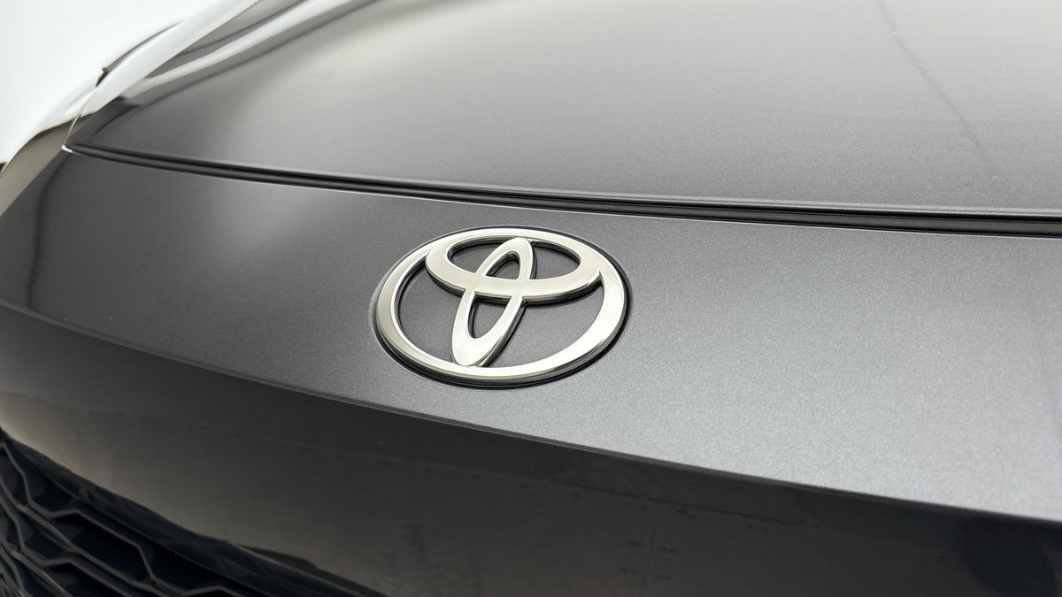 Toyota C-HR Image 24