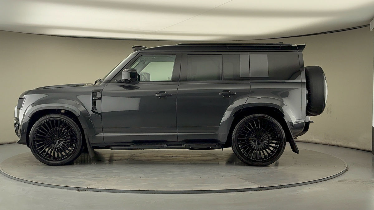 Land Rover Defender 110 Urban Image 15