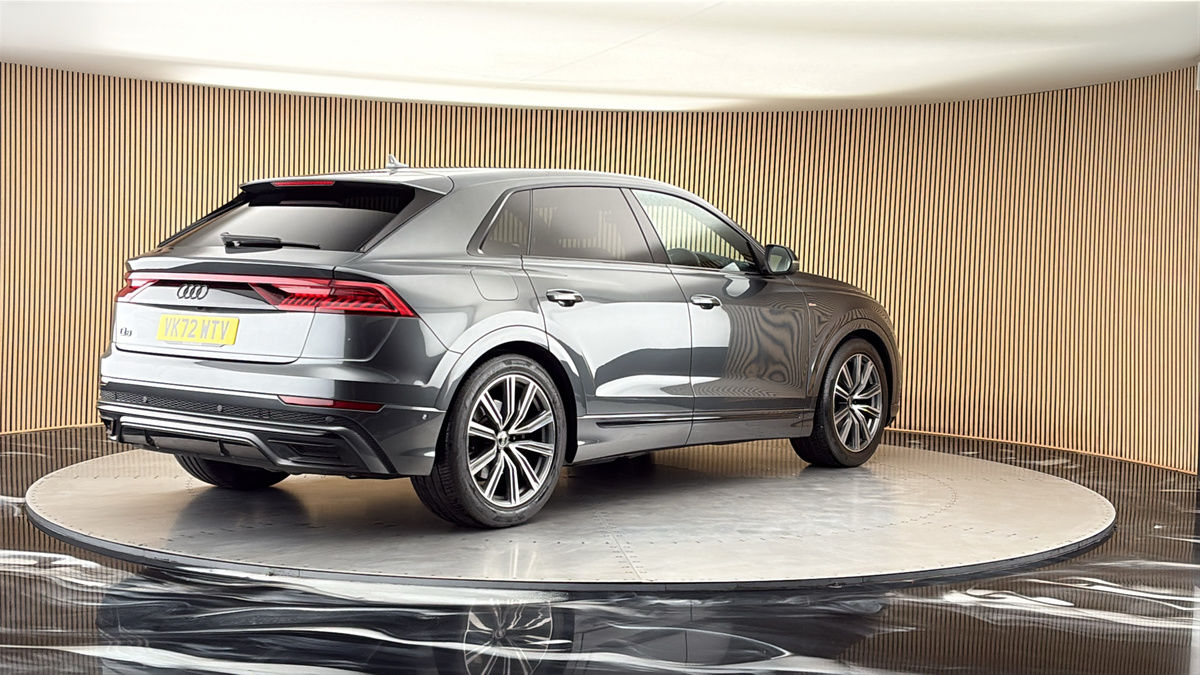 Audi Q8 Image 21