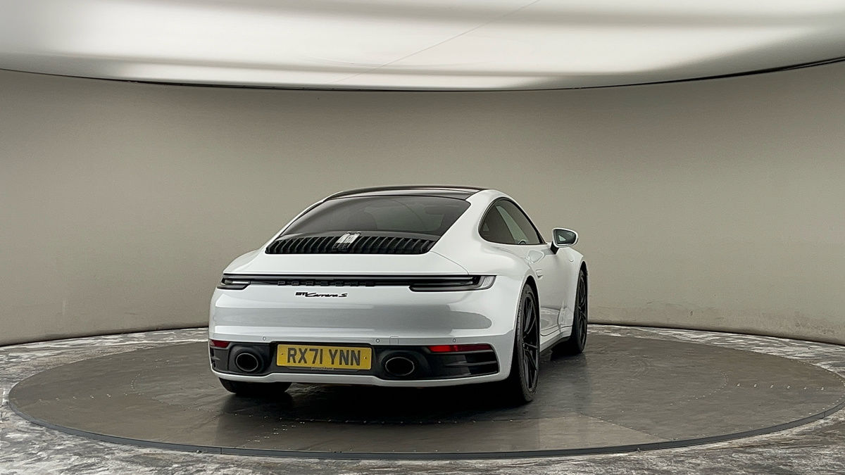 More views of Porsche 911