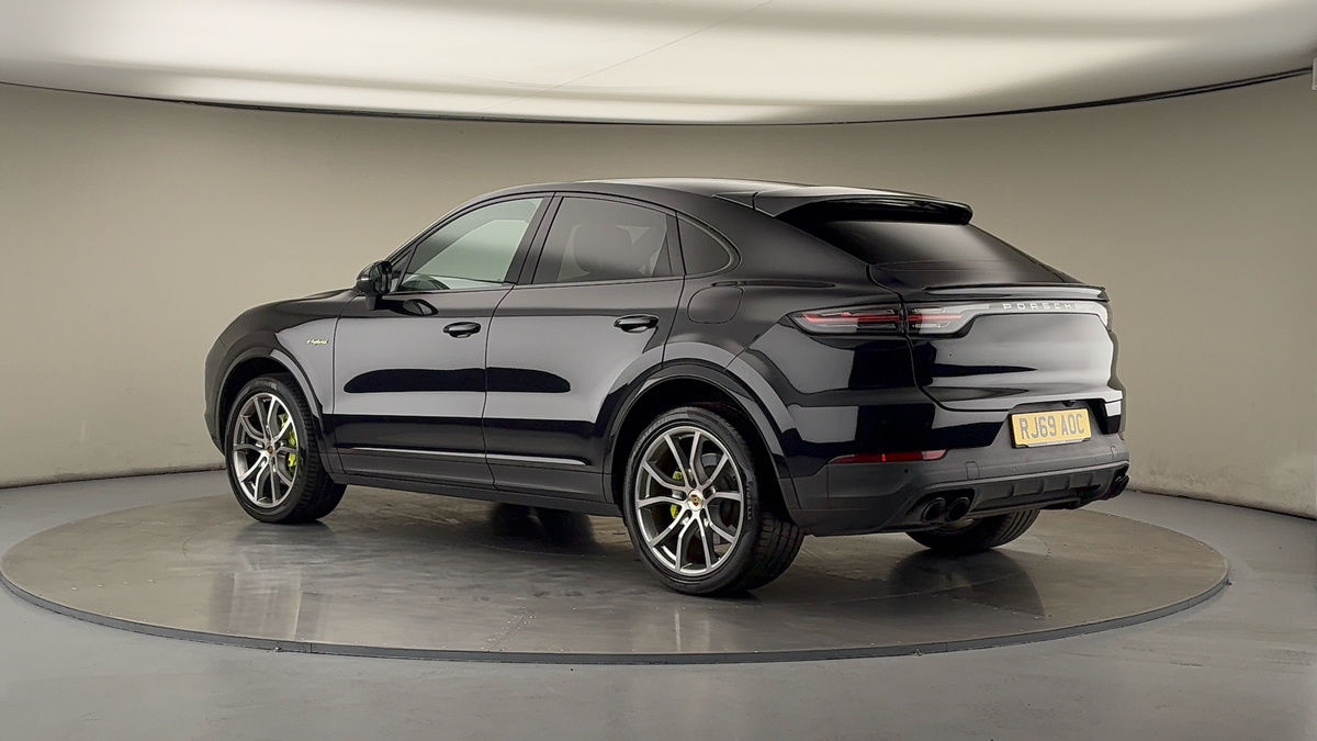 More views of Porsche Cayenne