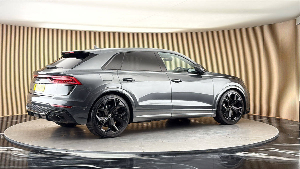 More views of Audi RSQ8