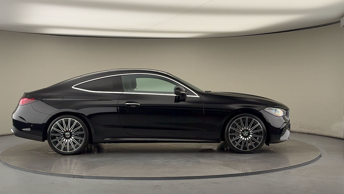 Mercedes-Benz CLE Image 16