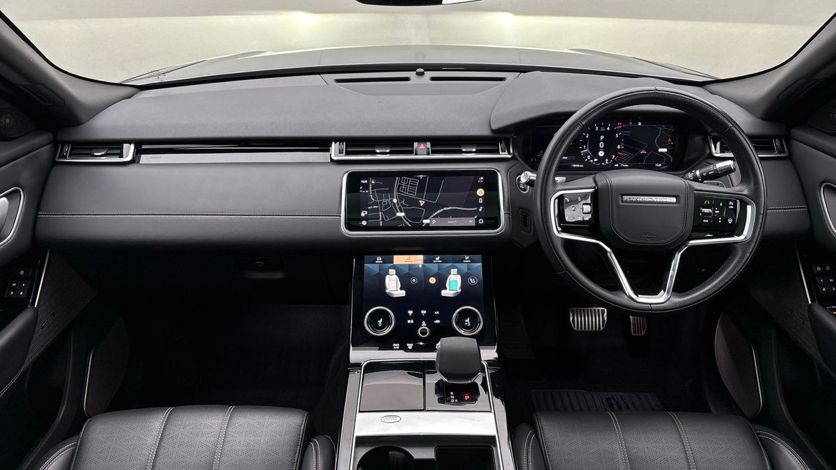 Land Rover Range Rover Velar Image 12