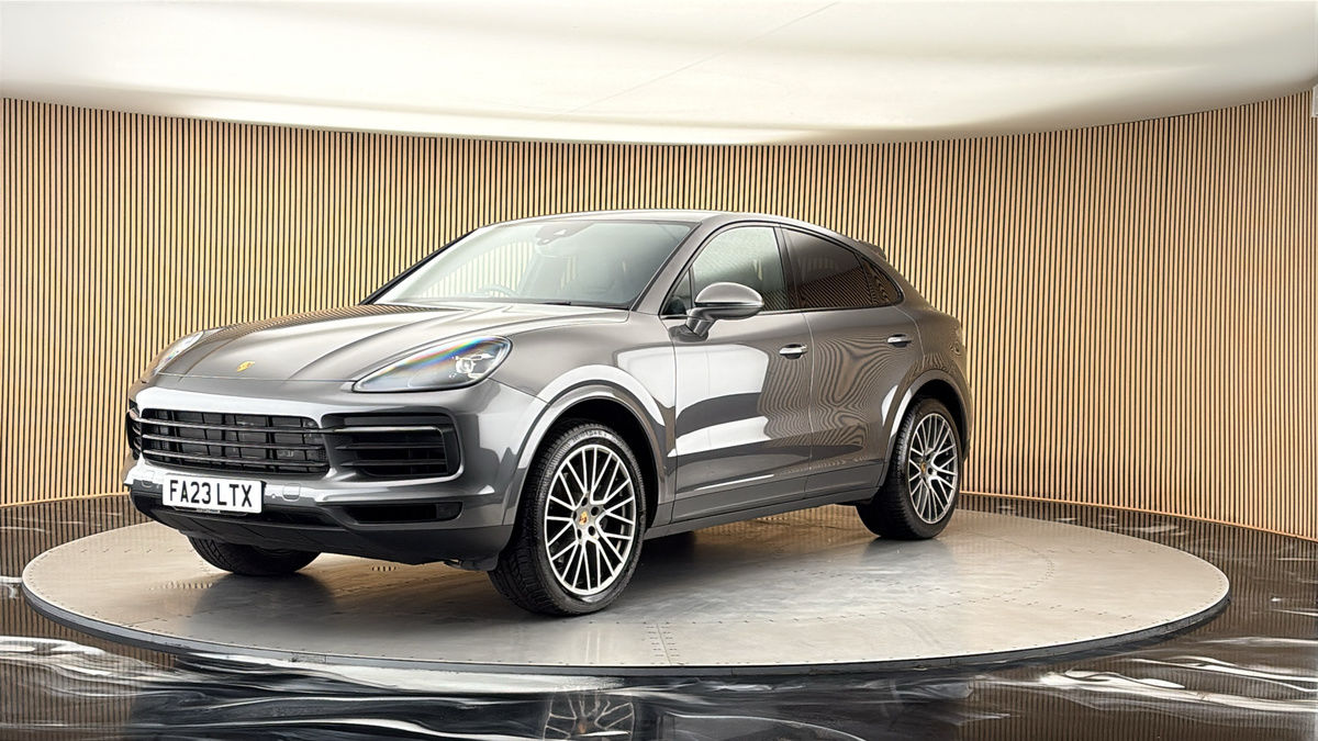 More views of Porsche Cayenne