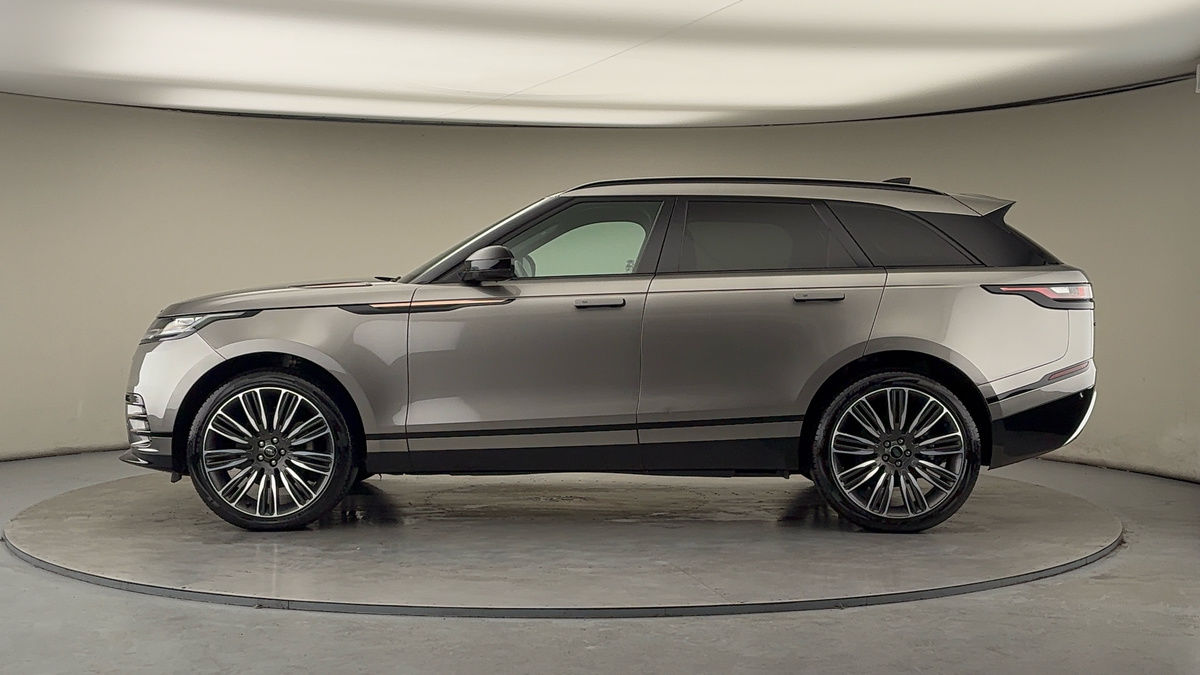 Land Rover Range Rover Velar Image 15