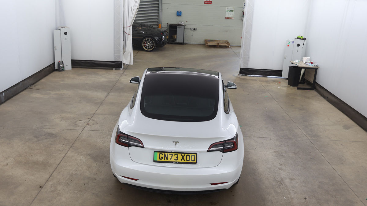 Tesla Model 3 Image 7