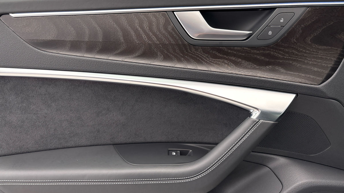 Audi A6 Avant Image 19