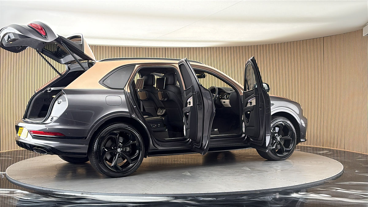 More views of Bentley Bentayga