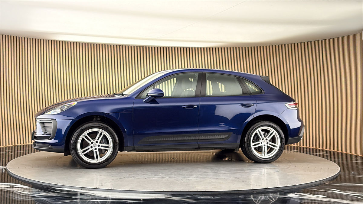 More views of Porsche Macan
