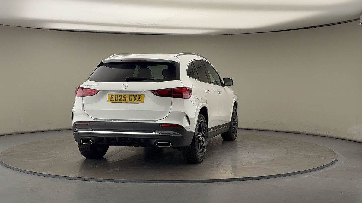 More views of Mercedes-Benz GLA