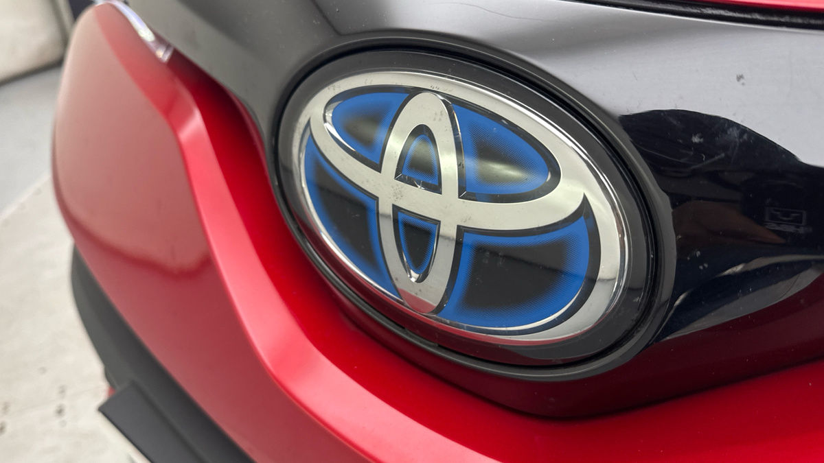 Toyota C-HR Image 24