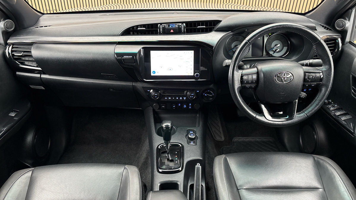 Toyota Hilux Image 12