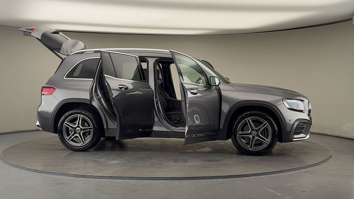 More views of Mercedes-Benz GLB