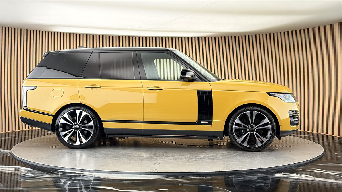 More views of Land Rover Range Rover