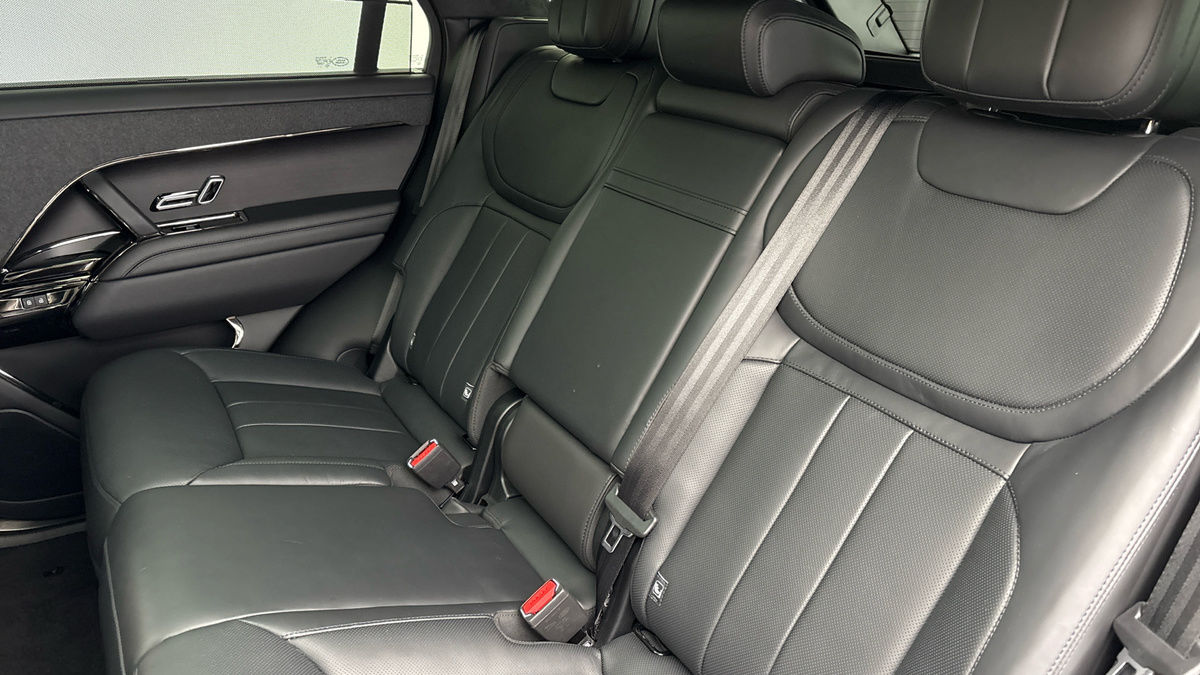 Land Rover Range Rover Sport Image 8